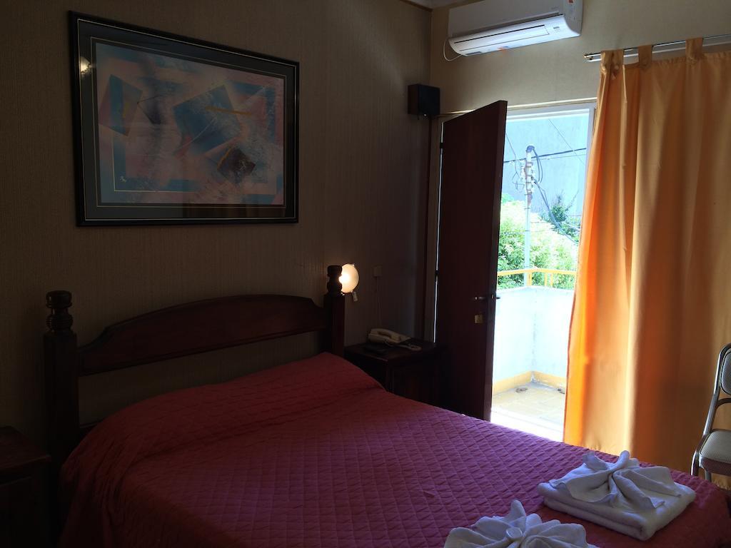 Hotel Cordoba Villa Carlos Paz Exteriör bild
